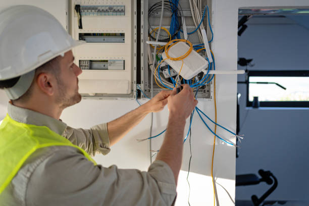 Best Local Electrician Companies  in Oak Hill, WV